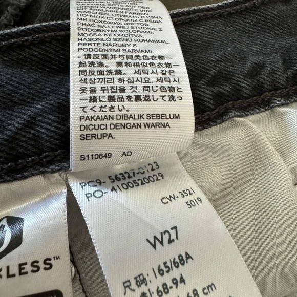 Levi’s 501 premium distressed festival black button fly shorts 27 - Picture 12 of 12